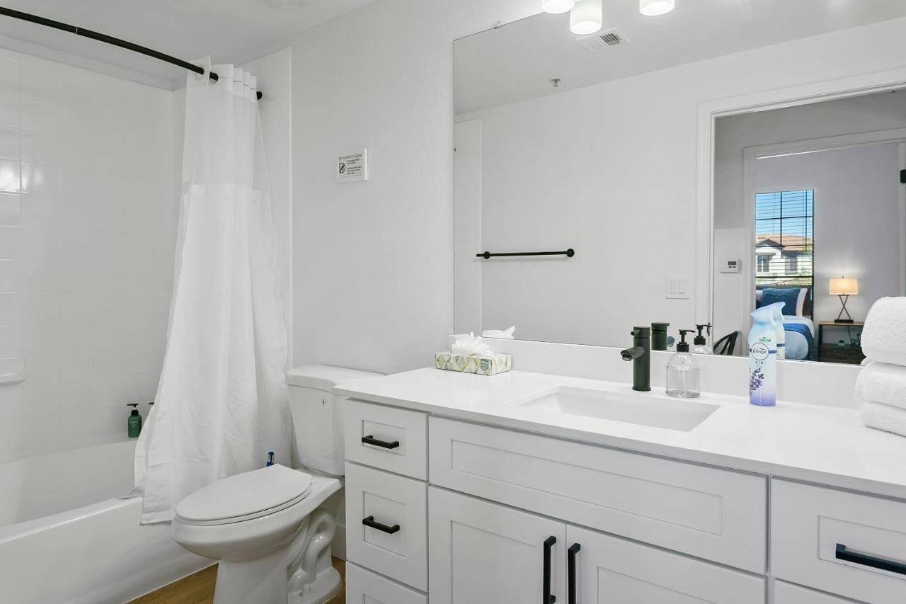 Cozysuites Glendale By The Stadium With Pool 03 エクステリア 写真